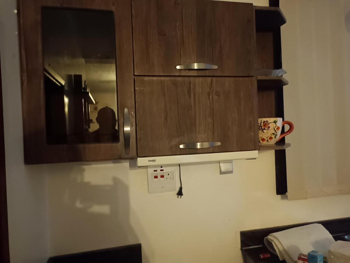 Jacuzzi City Home Kampala Bagian luar foto