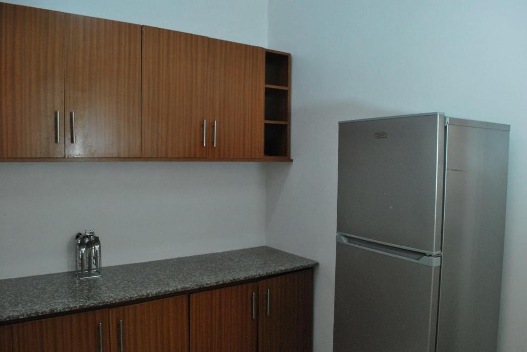 Jacuzzi City Home Kampala Bagian luar foto